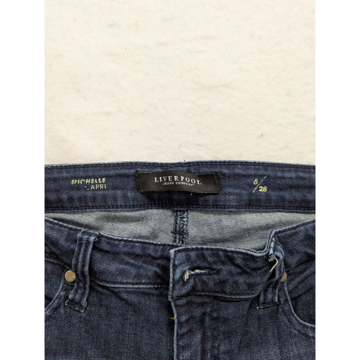 Liverpool Womens Mid-Rise Crop Straight Jeans 6/28 Blue Denim