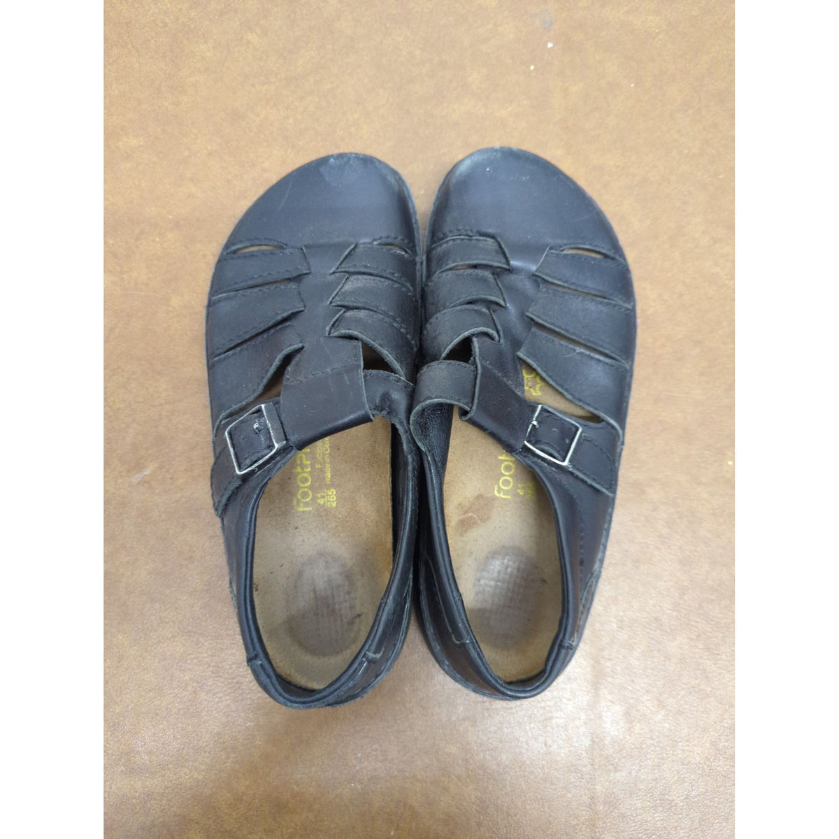 Footprints By Birkenstock Black Leather Sandals Size 41 With Buckle Closure