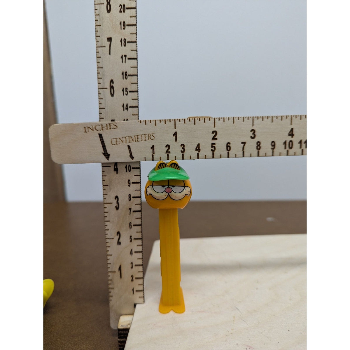 Vintage Pez Dispensers Lot Of 7 Featuring Garfield Santa Daffy Duck & More
