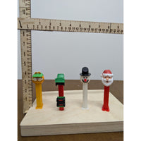Vintage Pez Dispensers Lot Of 7 Featuring Garfield Santa Daffy Duck & More