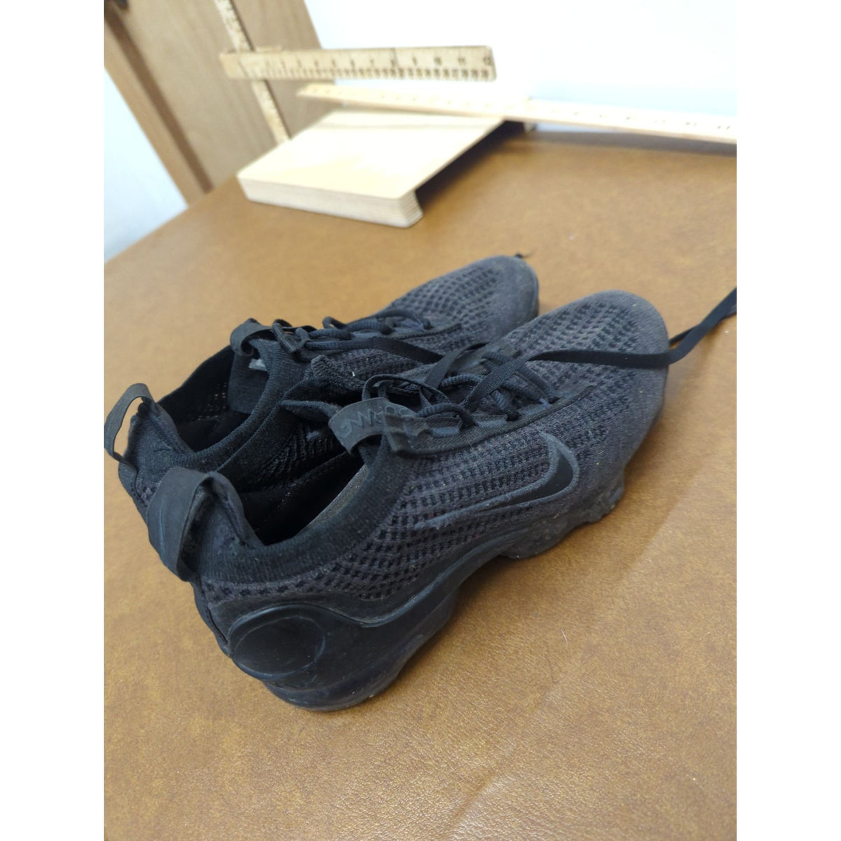 Nike Vapormax Flyknit Shoes Black Youth US 5Y Lightweight Breathable Pre-Owned