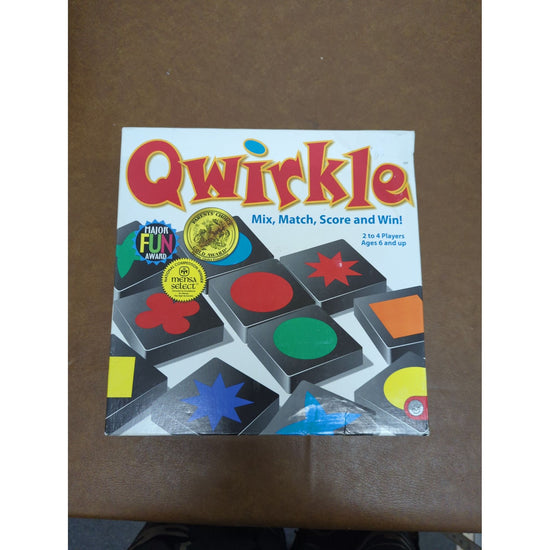 Qwirkle Board Game For 2-4 Players Ages 6+ Mix Match Score Fun Mensa Select Award
