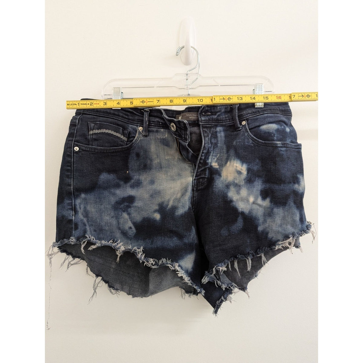 Levis Womens 512 Bootcut Denim Shorts Tie-Dye Style Size 12