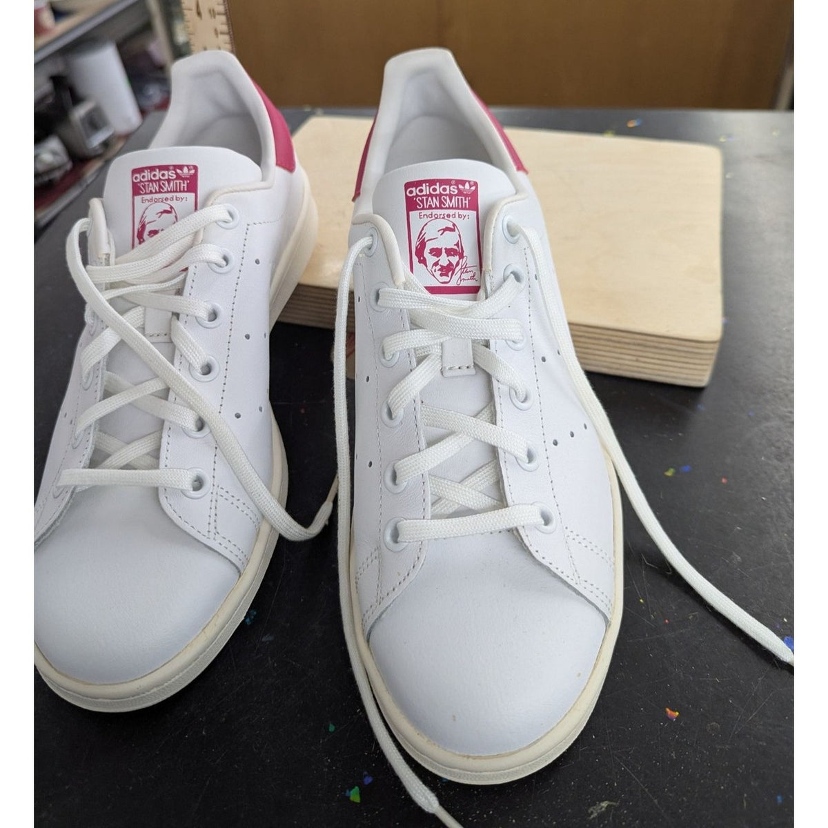 Adidas Stan Smith J White & Pink Sneakers Size 7 US Classic Tennis Shoes I