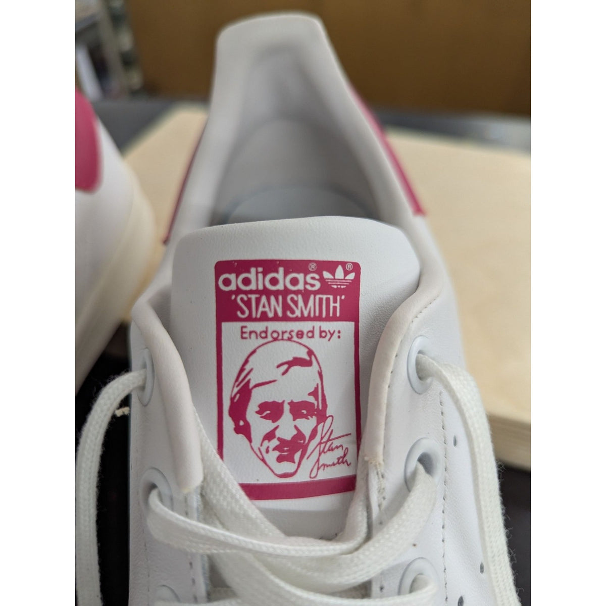 Adidas Stan Smith J White & Pink Sneakers Size 7 US Classic Tennis Shoes I