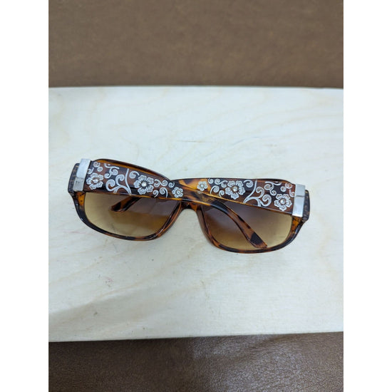 Tortoiseshell Floral Uv Protection Designer Sunglasses With Decorative Frame