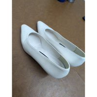 Stuart Weitzman White Leather Pointed-Toe Heels Size 8 Classic Style