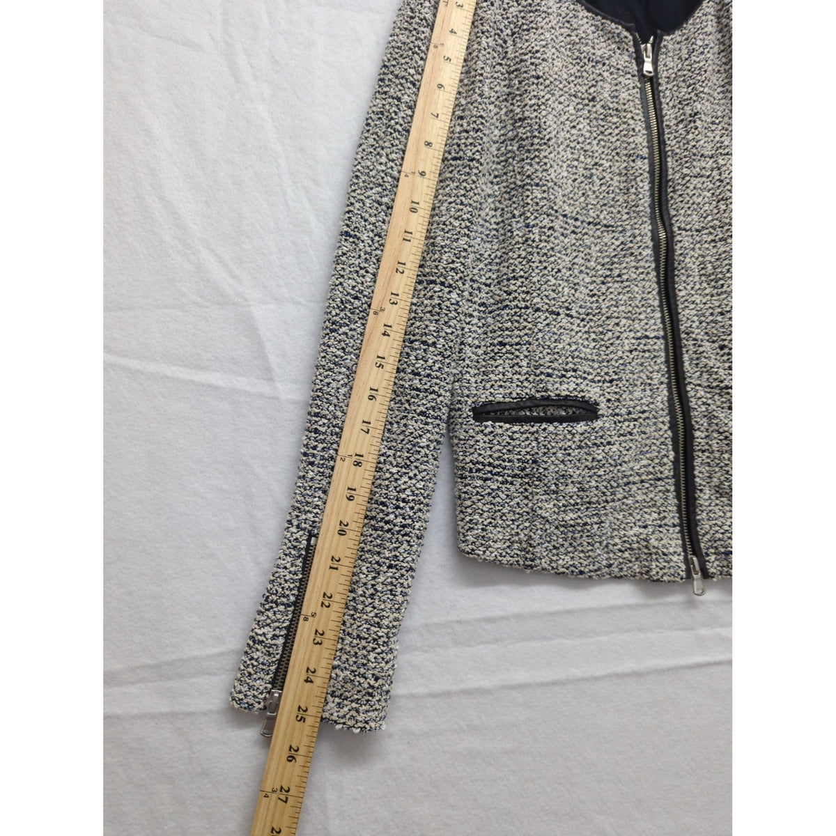 Club Monaco Black & White Tweed Zip-Up Jacket Medium Two Pockets Zipper Cuffs Polyester Blend Made In China
