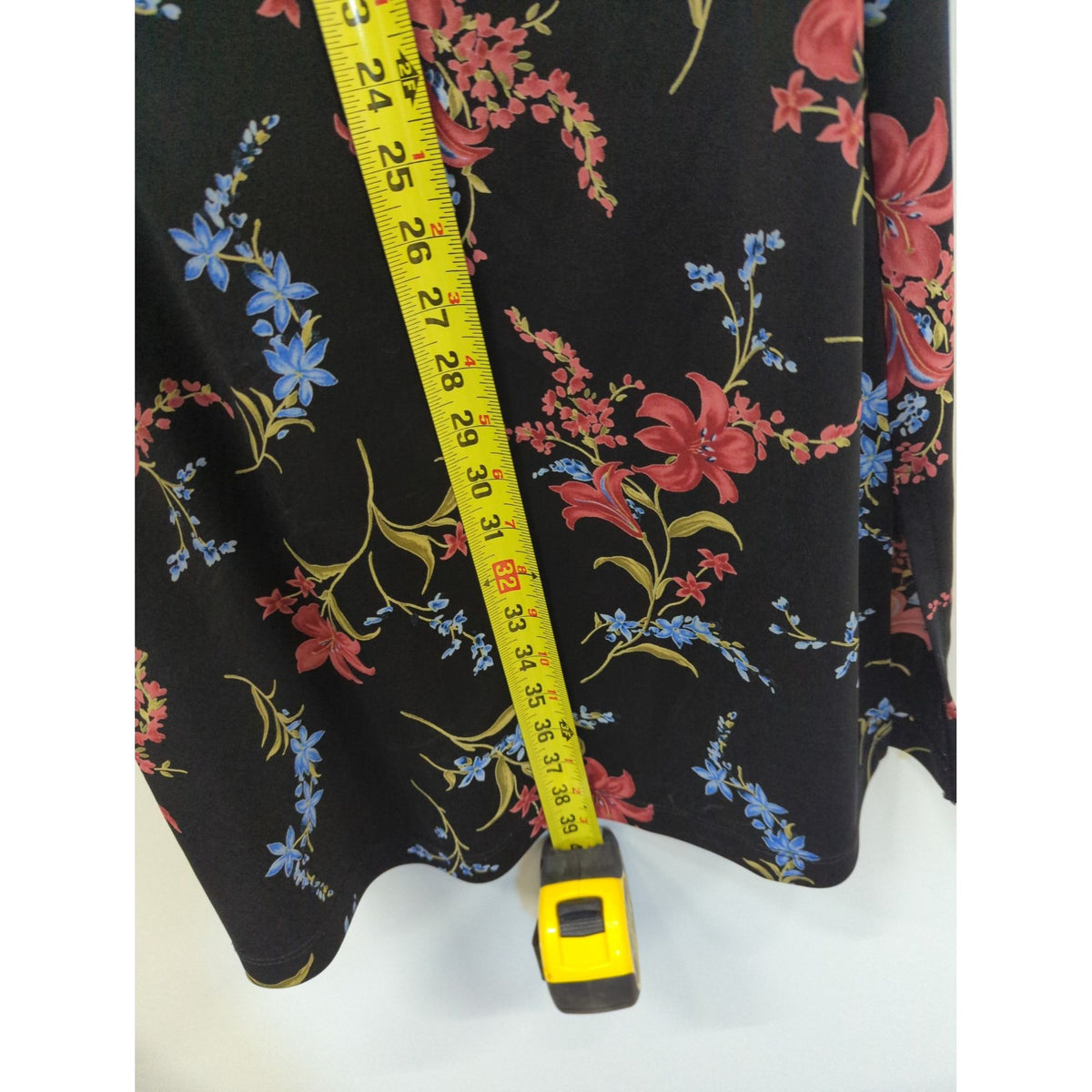 New York & Company Womens Black Floral Knee-Length Dress With Short Sleeves Size M