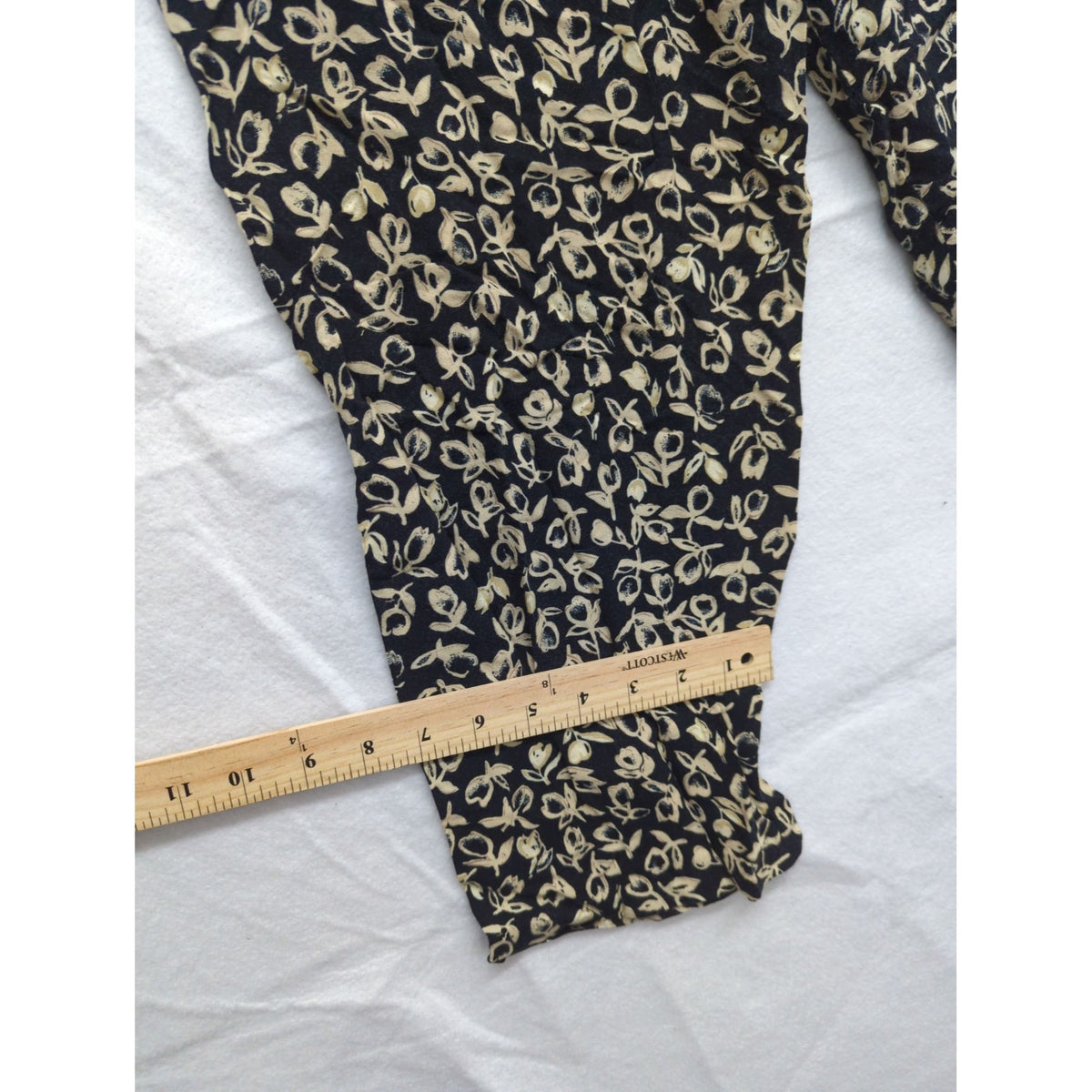 Vintage Blue Womens Floral High-Waisted Rayon Pants Medium Black & Cream