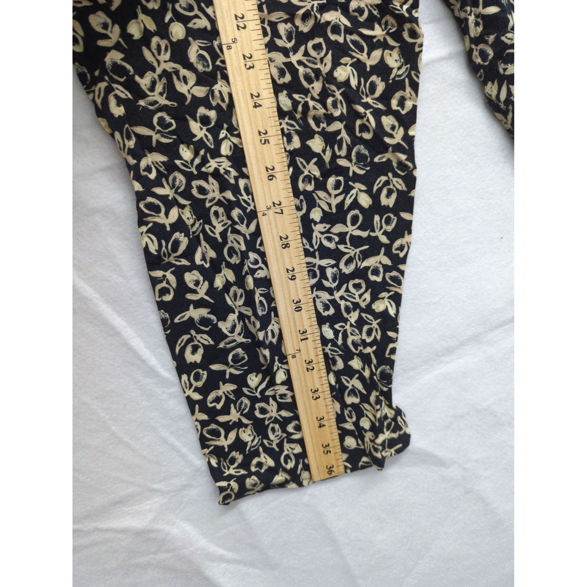 Vintage Blue Womens Floral High-Waisted Rayon Pants Medium Black & Cream