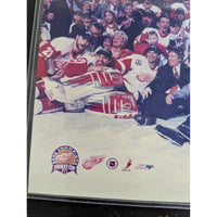2002 Detroit Red Wings Stanley Cup Champions Team Photo With Holographic Seal NHLPA Licensed