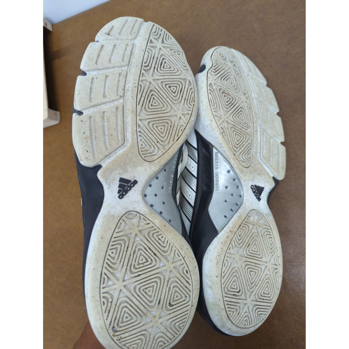 Adidas Mens White High-Top Basketball Shoes Size 12.5 With Torsion System