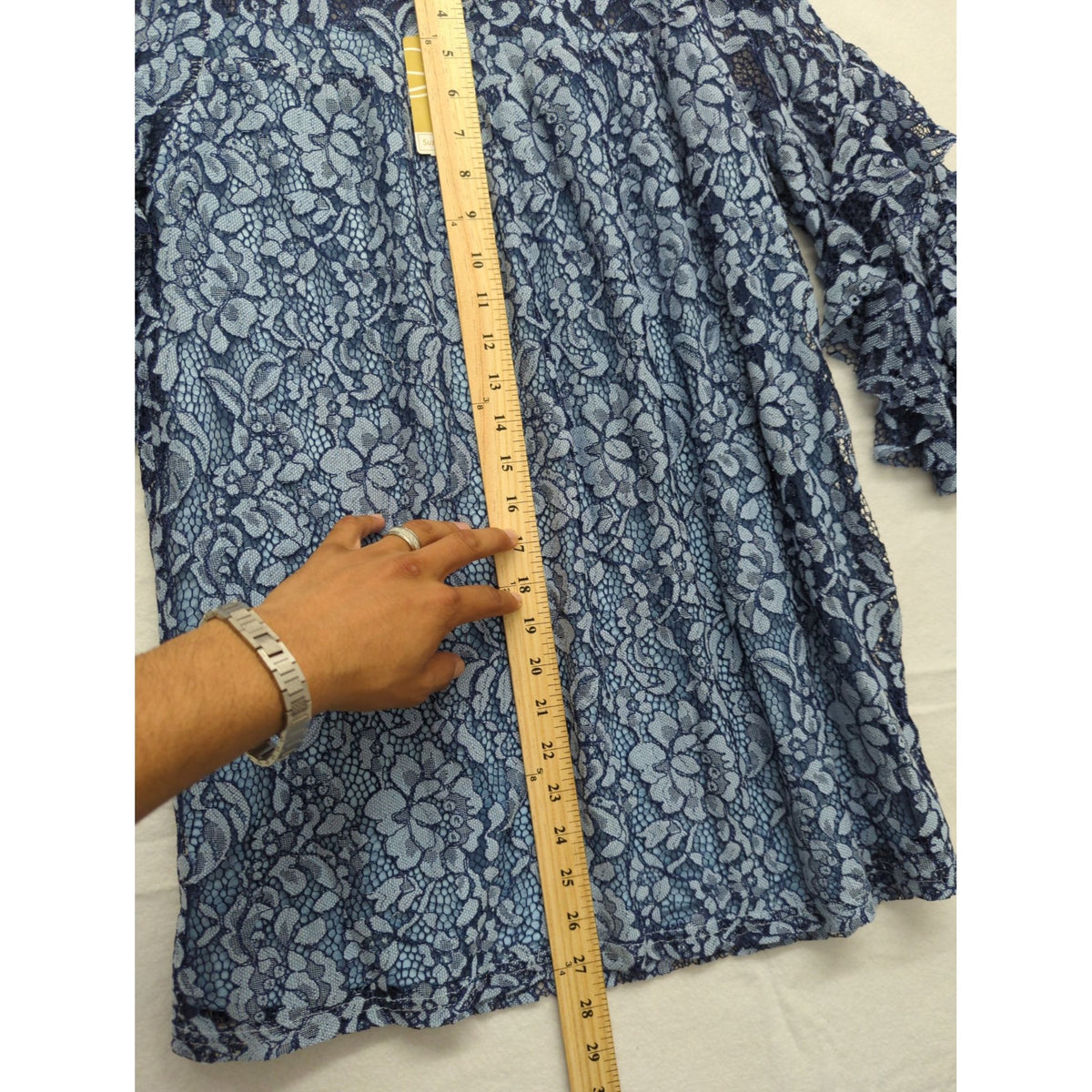 Suzanne Betro Blue Floral Lace Ruffle Sleeve Tunic Blouse Small