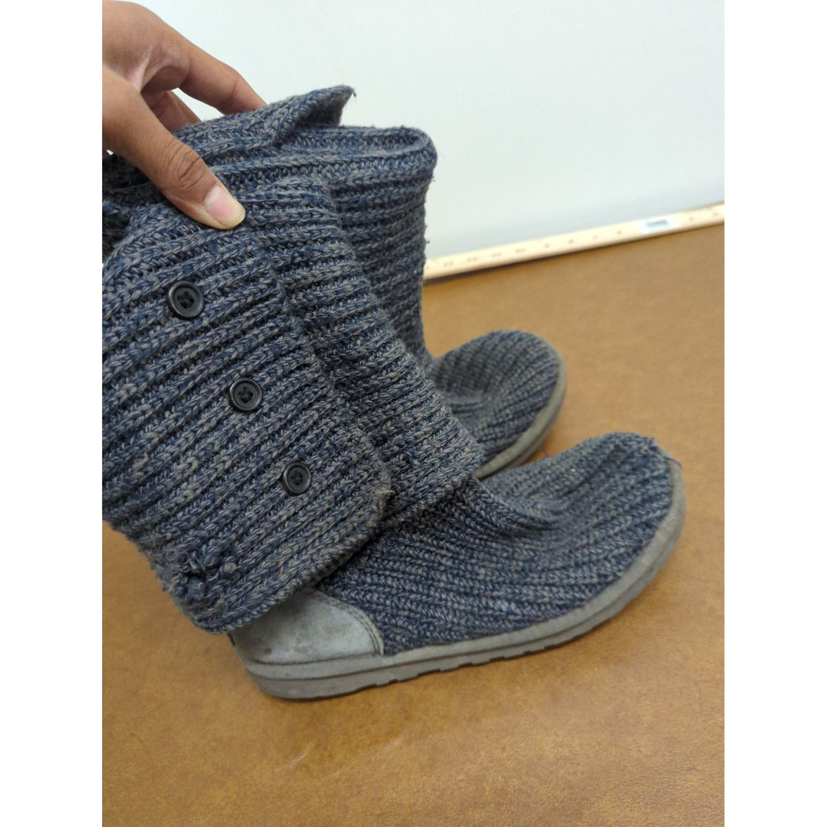 UGG Australia Gray Knit Button Boots Womens Size 7