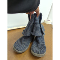 UGG Australia Gray Knit Button Boots Womens Size 7