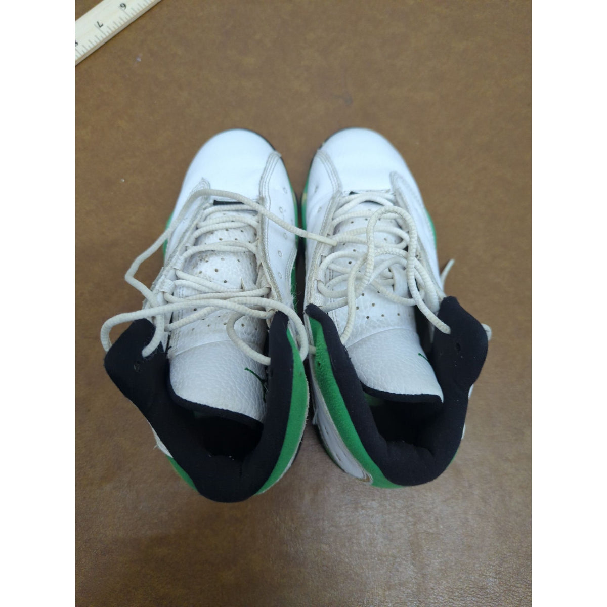 Air Jordan 13 Retro Green & White Youth Basketball Shoes Size 3Y
