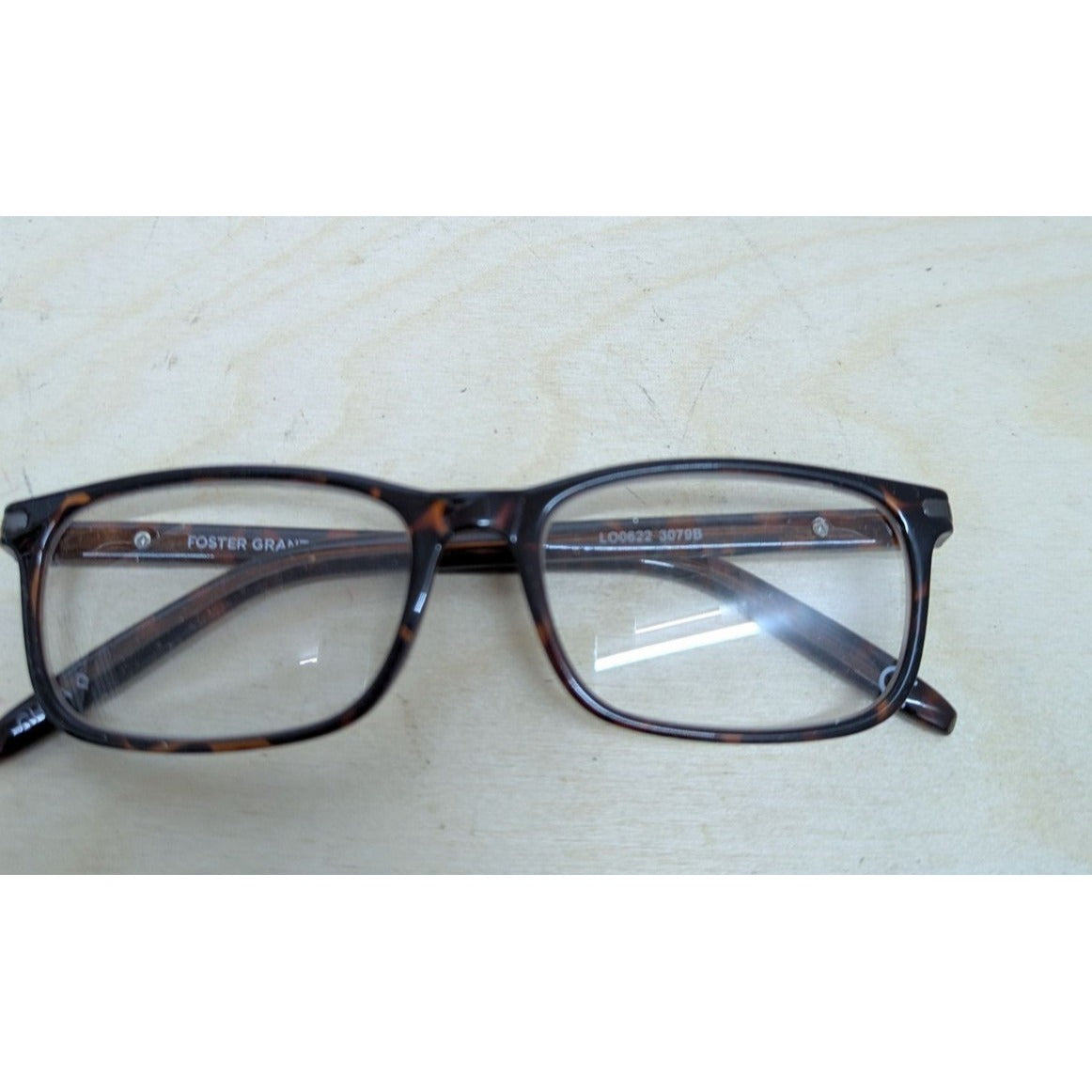 Foster Grant Tortoiseshell Reading Glasses With +2.00 Magnification Clear Lens C