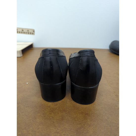 Sesto Meucci Black Slip-On Loafers Womens Size 8M Made In Italy Elegant Style