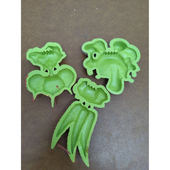 Vintage Vegetable Wall Hangings Set: Carrots Mushrooms Radishes - Colorful Kitchen Decor