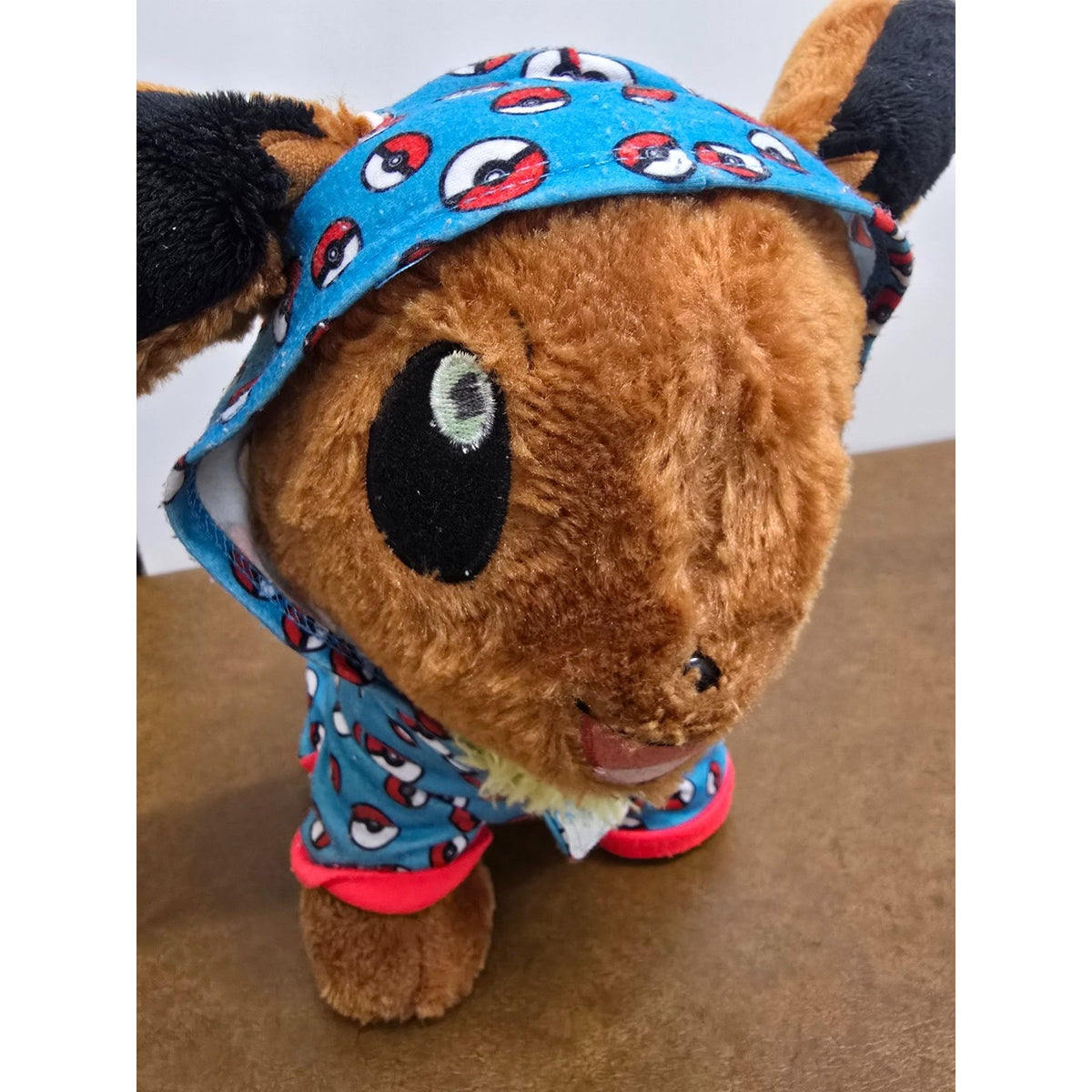 Build-A-Bear Pokémon Eevee Plush With Poké Ball Hoodie