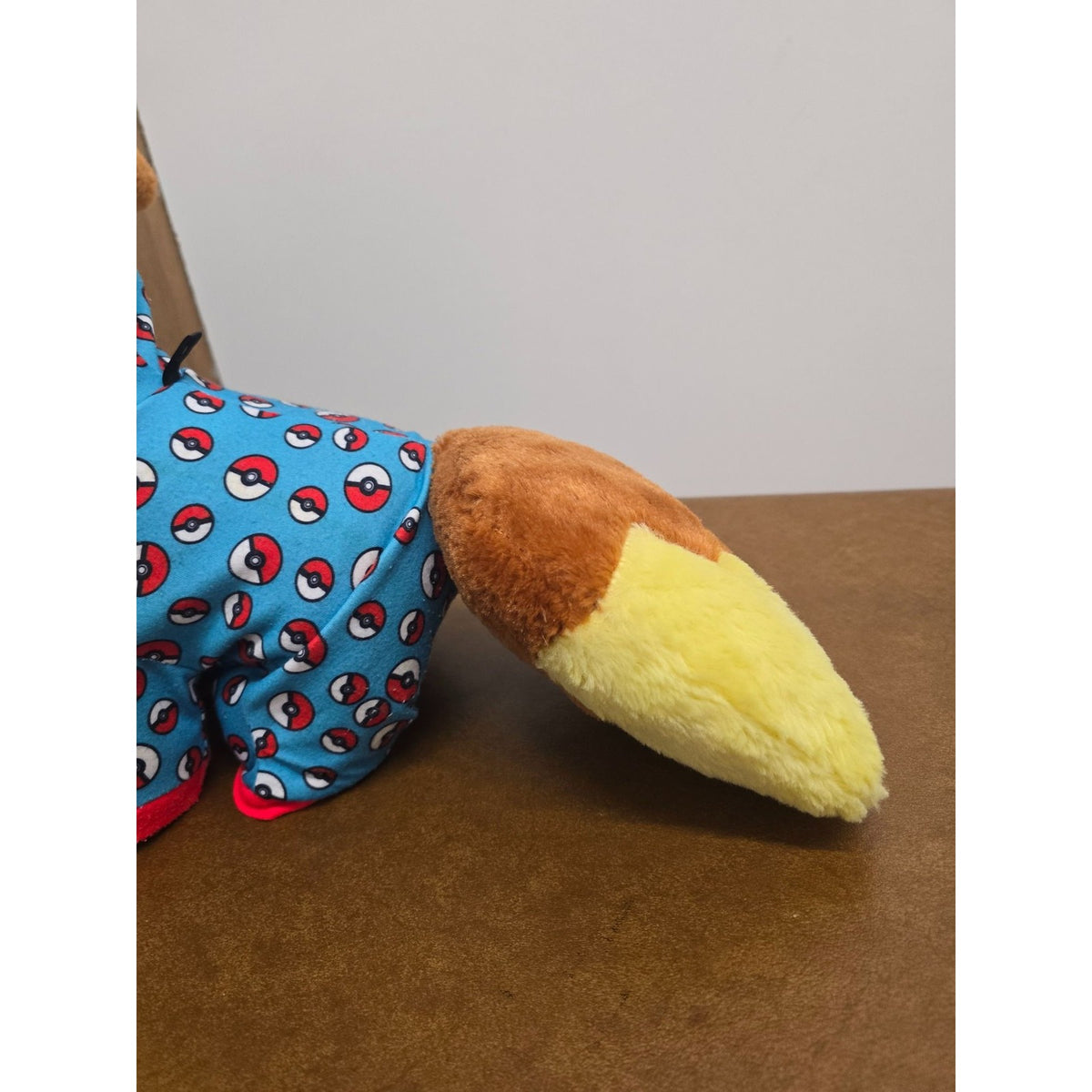 Build-A-Bear Pokémon Eevee Plush With Poké Ball Hoodie