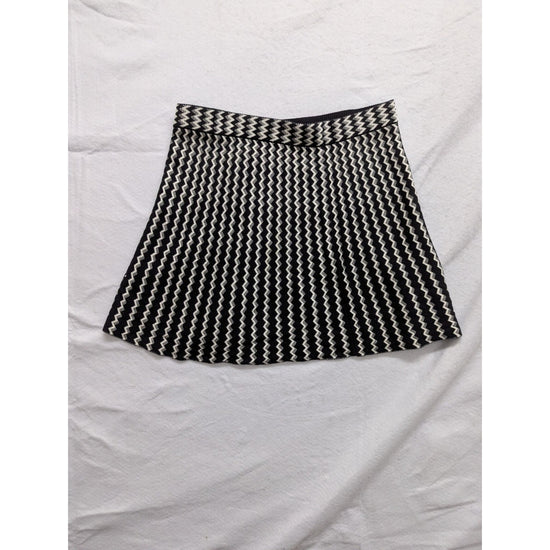 Candies Black & White Zigzag Pleated Skirt M
